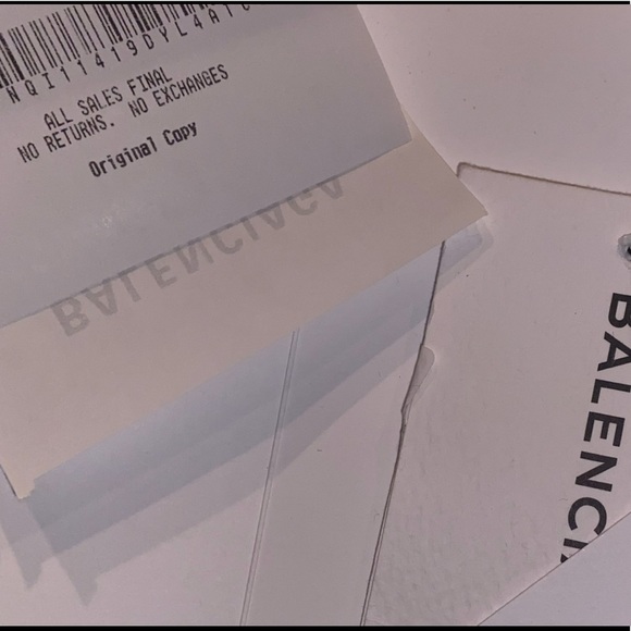 City Cross Body with detachable strap - Picture 4 of 4